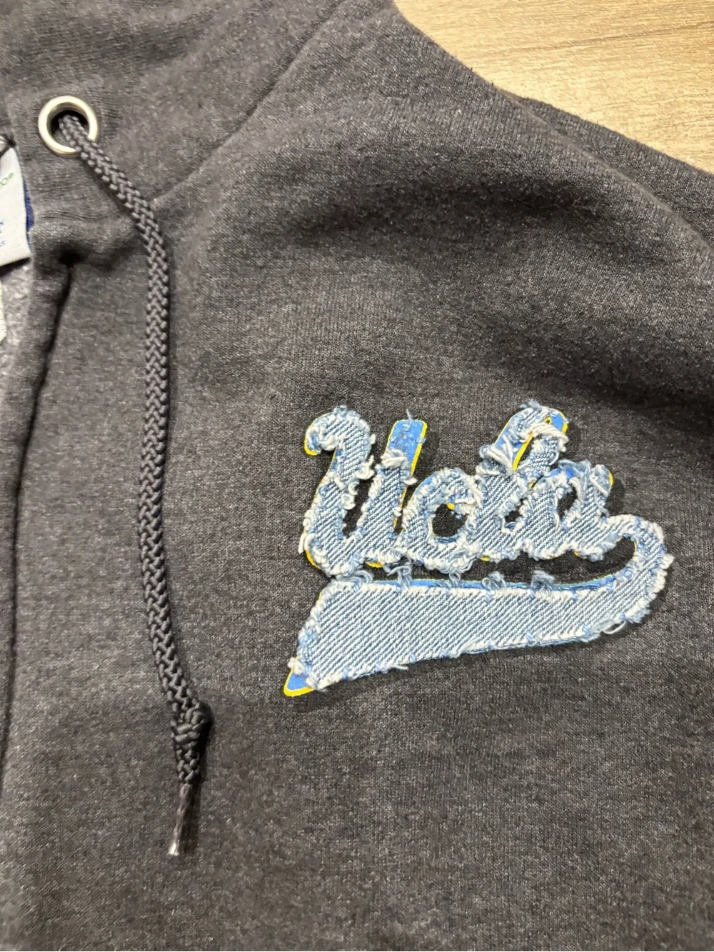 Champion Eco UCLA Bruins Distressed Full Zip Hoodie Mens Large Charcoal Grey